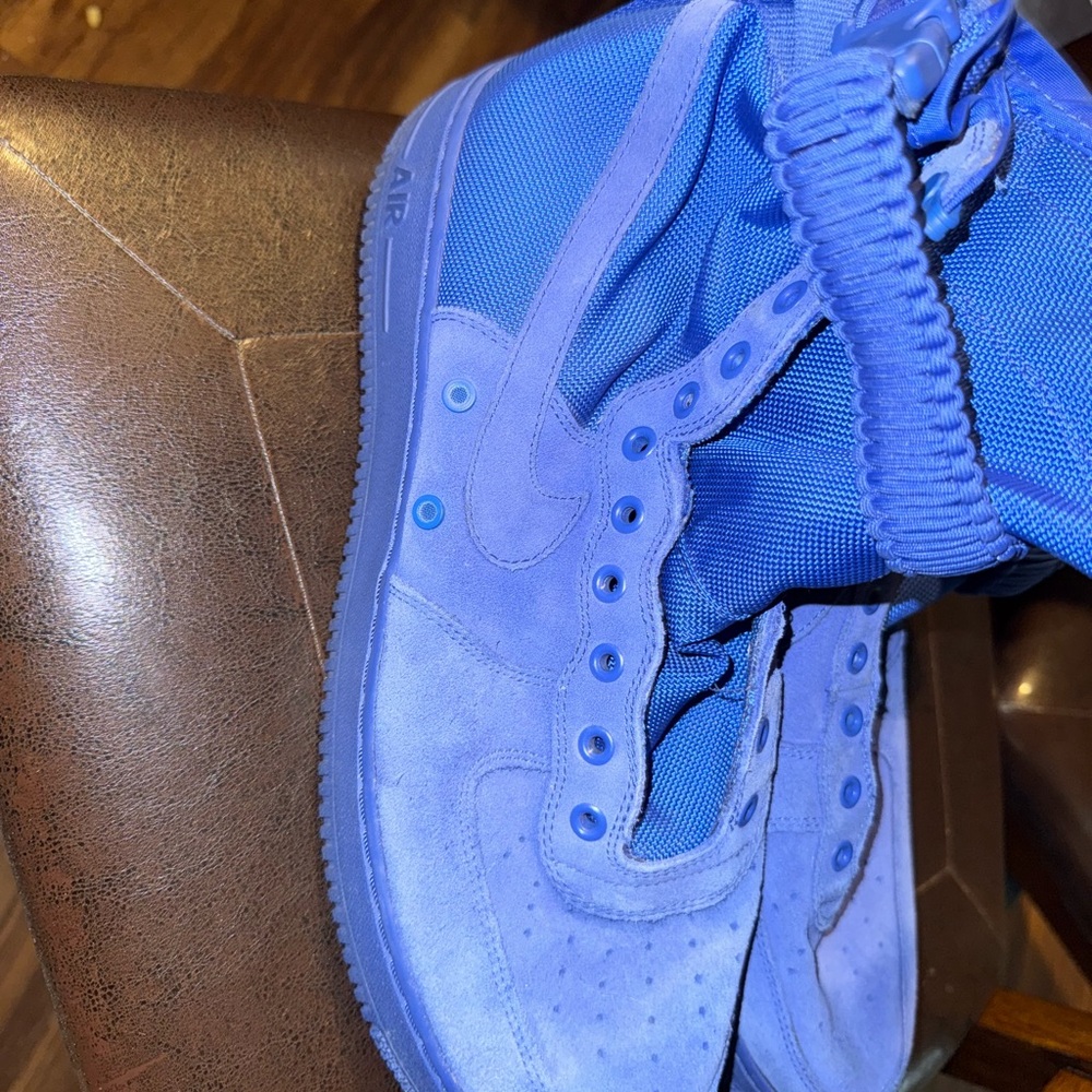 Nike Men's Royal Blue High-Top Sneakers